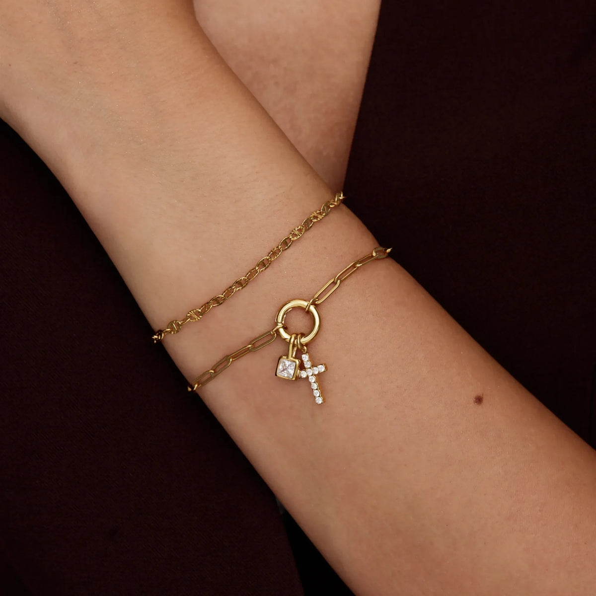 Paperclip Birthstone Cross Bracelet — detail