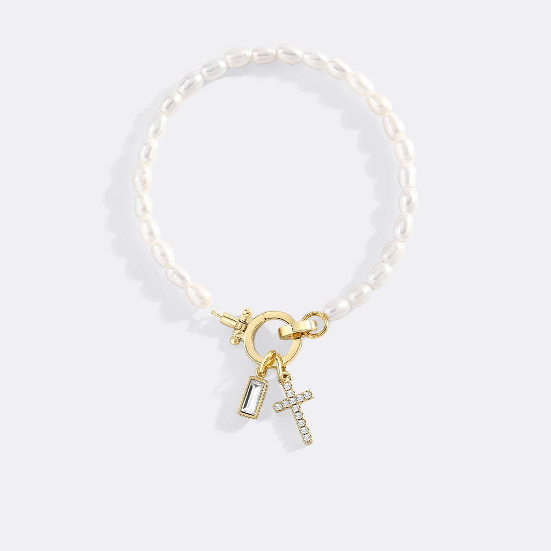 Pearl Baguette Birthstone Bracelet — detail