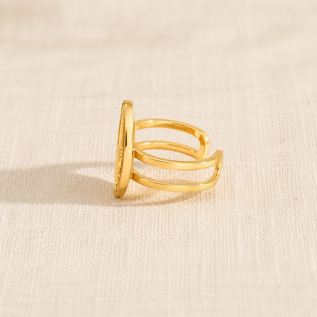 Miraculous Medal Ring — detail