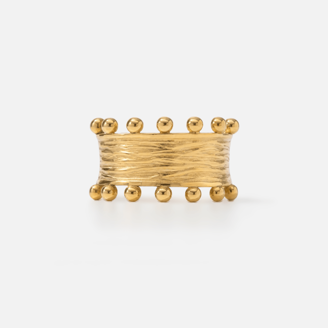 Queen Ring — detail