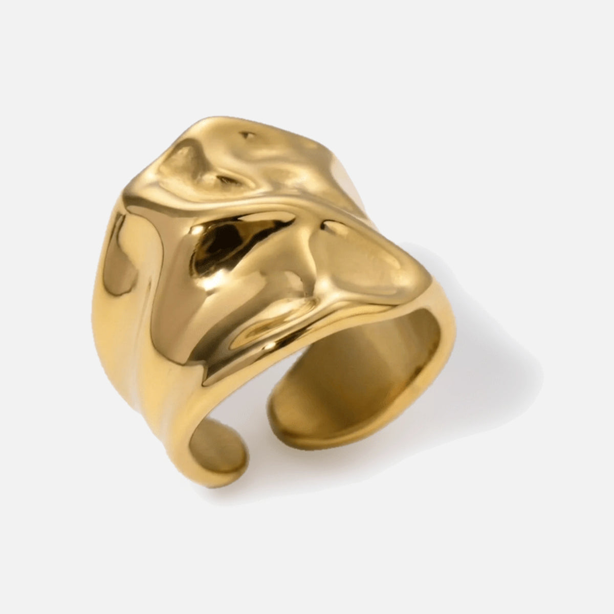 Petra Ring — studio shot