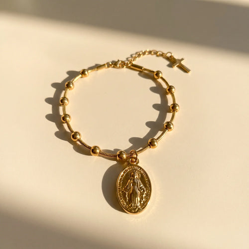 Miraculous Medal Beaded Bracelet — detail