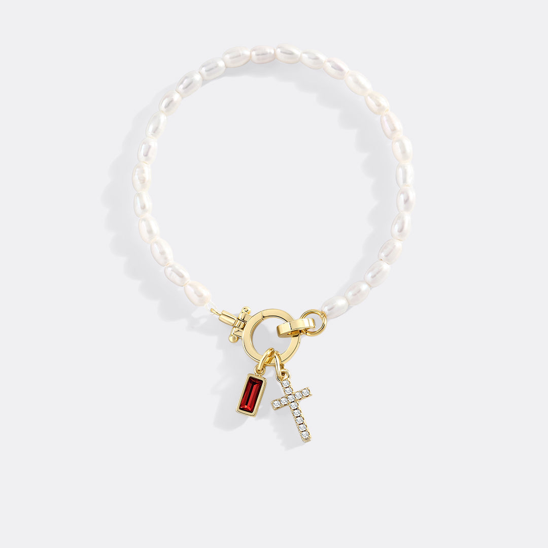 Pearl Baguette Birthstone Bracelet — detail